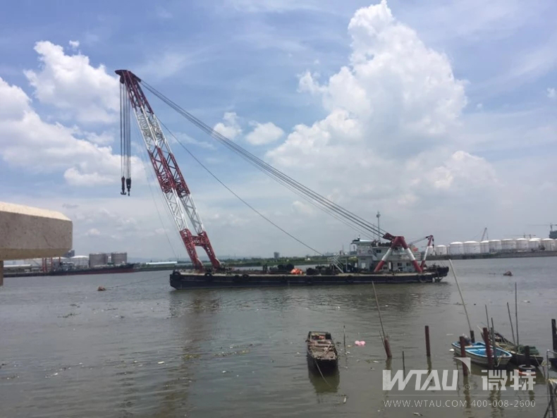 微特力矩限制器護航東莞800T起重船