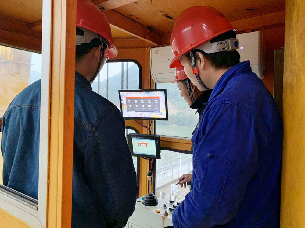 監控系統幫助司機在操作設備時可更直觀的了解整車設備的運行情況