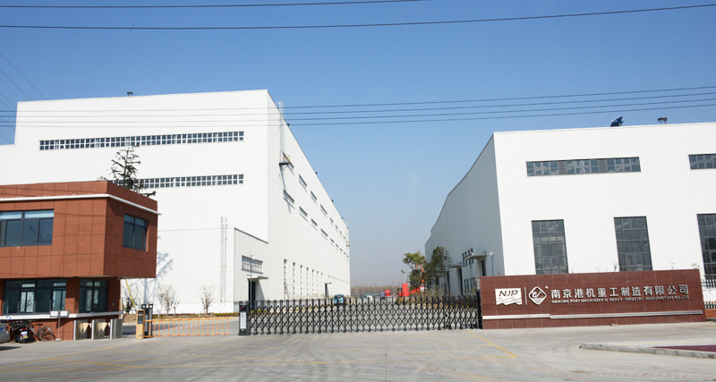 南京港機門座機安全從出廠開始牢牢抓住